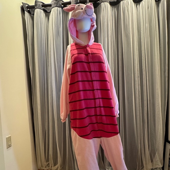 Adult PIGLET onesie fits Medium size adults - Picture 1 of 5